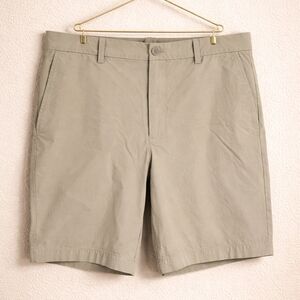 Vineyard Vines Men's Khaki Cargo Shorts